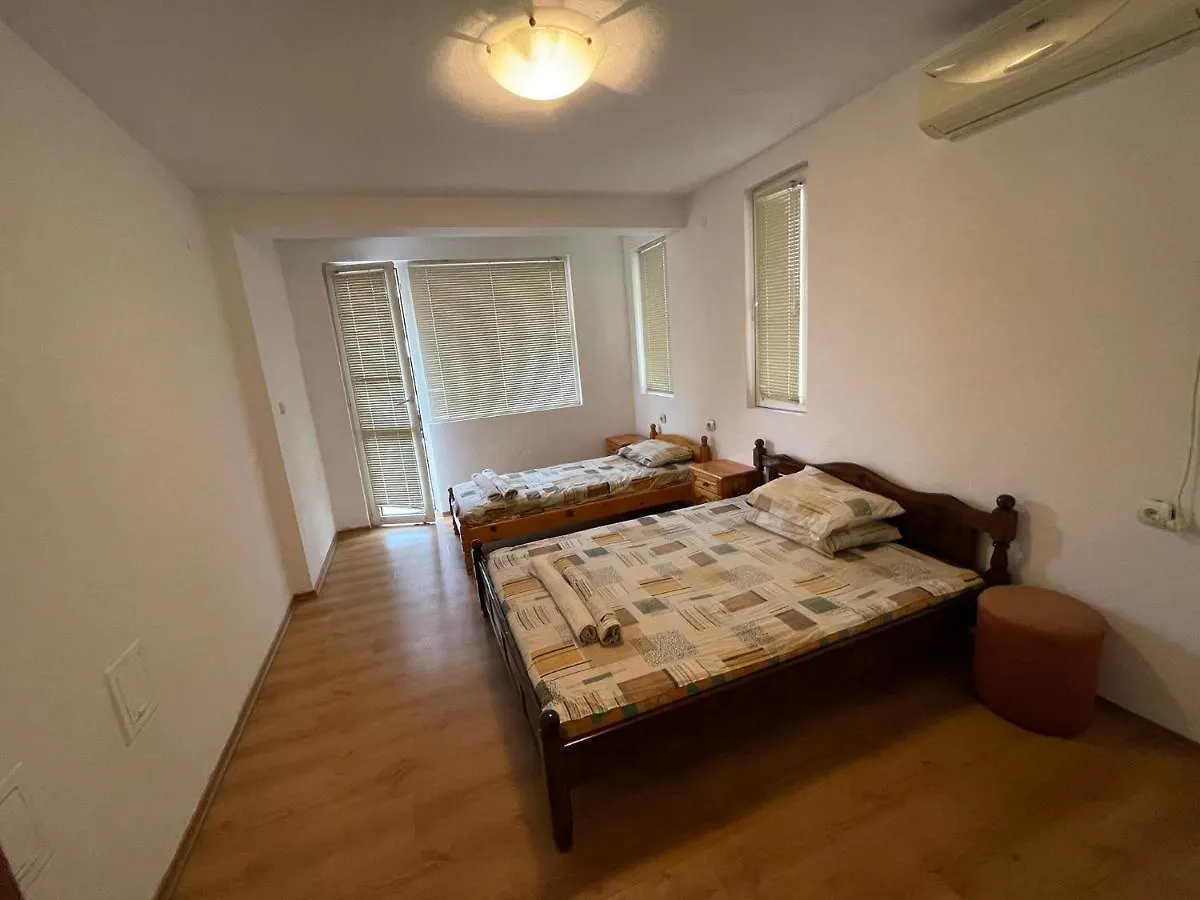 Orange House Guest House Sozopol 3*,  بلغاريا